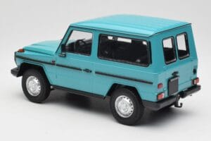 Mercedes G-Class W460 SWB Turkos Minichamps 1:18 155038001 Metall — bild 5 av 6