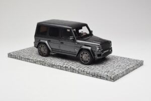 Mercedes G-Class W463 Brabus V12 800 Widestar Grå Minichamps 1:18 107032300 Metall — bild 4 av 6