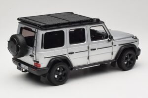 Mercedes G-Class W463 Iridium Silver Norev 1:18 183030 Metall — bild 3 av 8