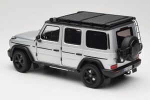 Mercedes G-Class W463 Iridium Silver Norev 1:18 183030 Metall — bild 7 av 8
