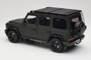 Mercedes G-Class W465 Olivgrön Norev 1:18 B66960662 Metall — bild 7 av 8