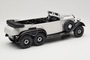 Mercedes G4 W31 Vit MCG 1:18 MCG18208 Metall — bild 2 av 6