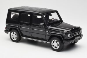 Mercedes G500 W463 Svart AUTOart 1:18 76216 Metall — bild 6 av 8