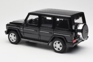 Mercedes G500 W463 Svart AUTOart 1:18 76216 Metall — bild 7 av 8