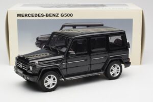 Mercedes G500 W463 Svart AUTOart 1:18 76216 Metall — bild 8 av 8