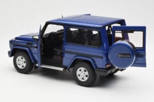 Mercedes G500 W463 SWB Blå AUTOart 1:18 76114 Metall — bild 5 av 8