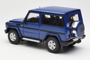 Mercedes G500 W463 SWB Blå AUTOart 1:18 76114 Metall — bild 7 av 8