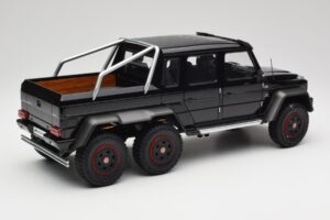 Mercedes AMG G63 W463 6x6 Gloss Svart AUTOart 1:18 76306 Komposit — bild 3 av 8