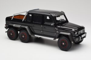Mercedes AMG G63 W463 6x6 Gloss Svart AUTOart 1:18 76306 Komposit — bild 6 av 8