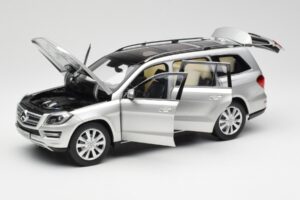Mercedes GL-Class X166 Iridium Silver Metallic Norev 1:18 B66960097 Metall — bild 2 av 8