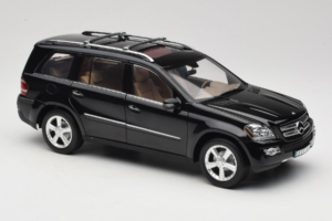 Mercedes GL X164 Obsidian Black Minichamps 1:18 B66962334 Metall — bild 6 av 8