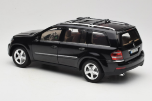 Mercedes GL X164 Obsidian Black Minichamps 1:18 B66962334 Metall — bild 7 av 8