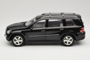 Mercedes GL X164 Period Brown Minichamps 1:18 B66962336 Metall — bild 4 av 8