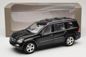 Mercedes GL X164 Period Brown Minichamps 1:18 B66962336 Metall — bild 8 av 8
