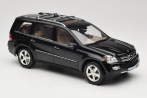 Mercedes GL X164 Tanzanite Blue Minichamps 1:18 B66962335 Metall — bild 6 av 8