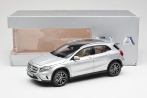 Mercedes GLA X156 Polar Silver Metallic Norev 1:18 B66960267 Metall — bild 8 av 8
