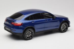 Mercedes AMG GLC 43 Coupe Brilliant Blå GT Spirit 1:18 B66960468 Resin — bild 2 av 6