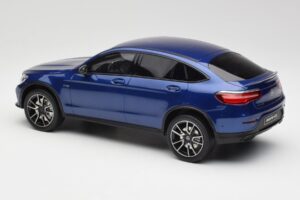 Mercedes AMG GLC 43 Coupe Brilliant Blå GT Spirit 1:18 B66960468 Resin — bild 5 av 6