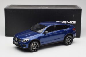 Mercedes AMG GLC 43 Coupe Brilliant Blå GT Spirit 1:18 B66960468 Resin — bild 6 av 6