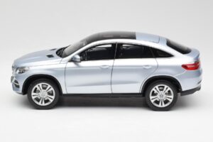 Mercedes GLE Coupe C292 Diamond Silver Norev 1:18 B66960358 Metall — bild 4 av 8