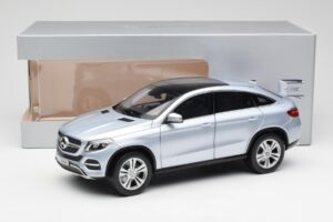 Mercedes GLE Coupe C292 Diamond Silver Norev 1:18 B66960358 Metall — bild 8 av 8