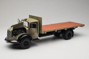 Mercedes L6600 Rungewagen Grå Svart Minichamps 1:18 109031050-R1 Metall — bild 2 av 9