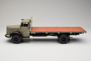 Mercedes L6600 Rungewagen Grå Svart Minichamps 1:18 109031050-R1 Metall — bild 4 av 9