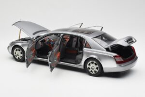 Maybach 62 LWB Himalaya Silver Dealer Edition AUTOart 1:18 B66962178 Metall — bild 5 av 8