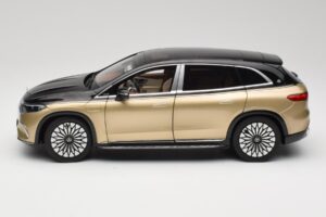 Mercedes Maybach EQS 680 V297 Beige NZG 1:18 B66960592 Metall — bild 4 av 8