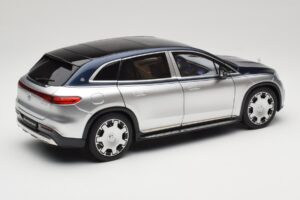 Mercedes Maybach EQS 680 V297 Blå NZG 1:18 1060/23 Metall — bild 3 av 8