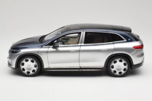 Mercedes Maybach EQS 680 V297 Blå NZG 1:18 1060/23 Metall — bild 4 av 8