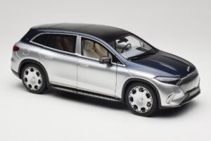 Mercedes Maybach EQS 680 V297 Blå NZG 1:18 1060/23 Metall — bild 6 av 8