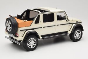 Mercedes Maybach G650 Landaulet W463 Vit Schuco 1:18 450017800 Metall — bild 2 av 6