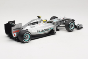 Mercedes MGP W01 #4 N. Rosberg Mercedes GP 2010 Minichamps 1:18 110100004 Metall — bild 2 av 7