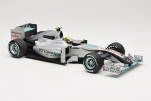 Mercedes MGP W01 #4 N. Rosberg Mercedes GP Showcar 2010 Minichamps 1:18 150100074 Metall — bild 4 av 7