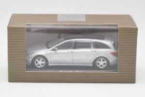 Mercedes R-Class W251 Iridium Silver Minichamps 1:43 B66962214 Metall — bild 4 av 4