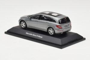 Mercedes R-Class W251 Palladium Silver Metallic Minichamps 1:43 B66960055 Metall — bild 3 av 4