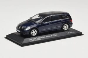 Mercedes R-Class W251 Tanzanite Blue Minichamps 1:43 B66962215 Metall — bild 2 av 4