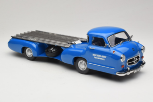 Mercedes Renntransporter Blaues Wunder iScale 1:18 118000000006-P1 Metall — bild 4 av 6