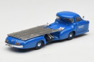 Mercedes Renntransporter Blue Wonder CMC 1:43 M-036K Metall — bild 3 av 8