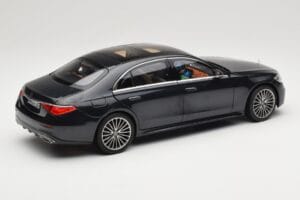 Mercedes S-Class W223 AMG Line Anthracite Blue Norev 1:18 183800 Metall — bild 3 av 8
