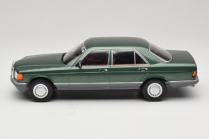 Mercedes S-Class W126 Metallic Green MCG 1:18 MCG18549 Metall — bild 3 av 6