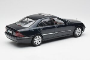 Mercedes S-Class W220 Blå Maisto 1:18 56051 Metall — bild 3 av 8