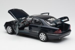 Mercedes S-Class W220 Blå Maisto 1:18 56051 Metall — bild 5 av 8