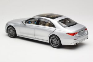 Mercedes S-Class W223 AMG Line Brilliant Silver Norev 1:18 183805 Metall — bild 7 av 8
