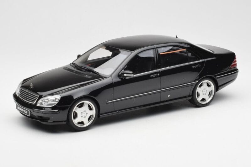 Mercedes AMG S55 W220 Svart Otto 1:18 OT832 Resin