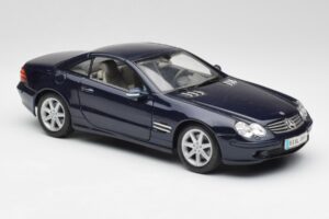 Mercedes SL 500 R230 Blå Maisto 1:18 B66962126 Metall — bild 6 av 8