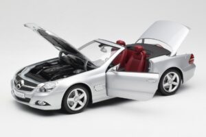 Mercedes SL 500 R230 Cabriolet Iridium Silver Minichamps 1:18 B66962388 Metall — bild 2 av 8