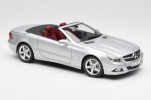 Mercedes SL 500 R230 Cabriolet Iridium Silver Minichamps 1:18 B66962388 Metall — bild 6 av 8