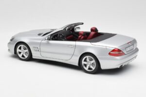 Mercedes SL 500 R230 Cabriolet Iridium Silver Minichamps 1:18 B66962388 Metall — bild 7 av 8